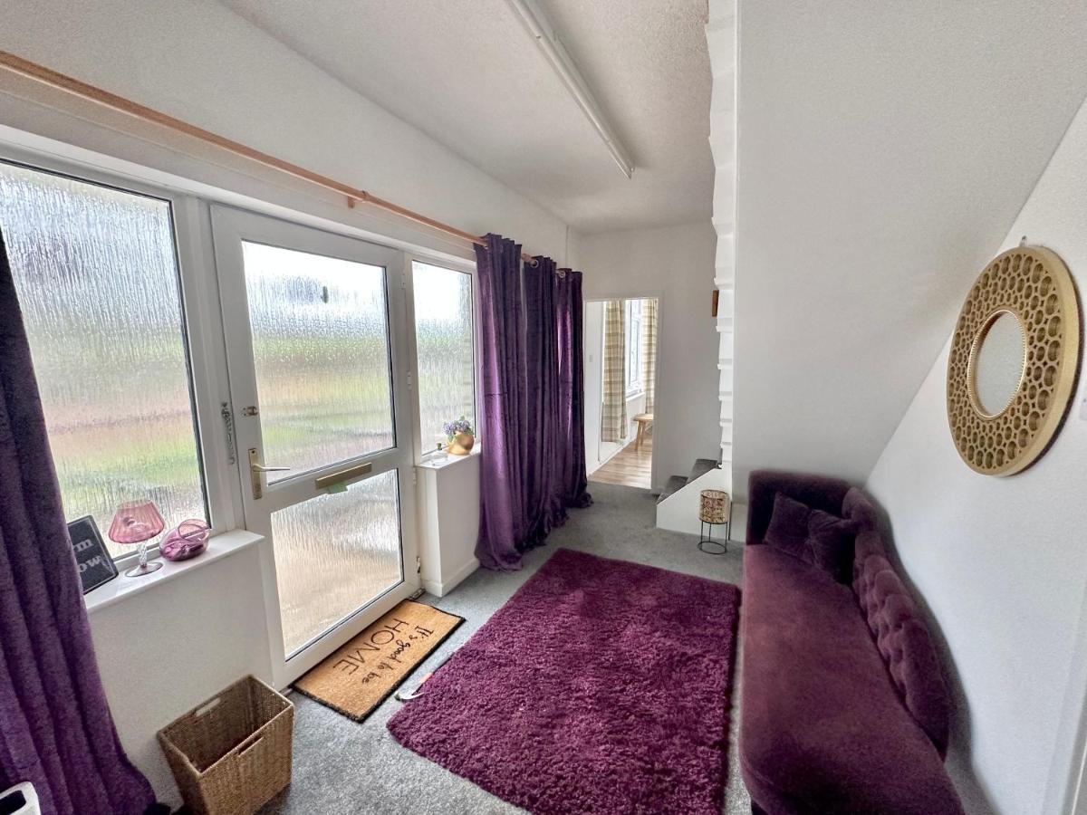 Three Bedroom Rural, Relaxing And Peaceful,Dogs Welcome! With Cymru Holidays Abergavenny Exterior foto